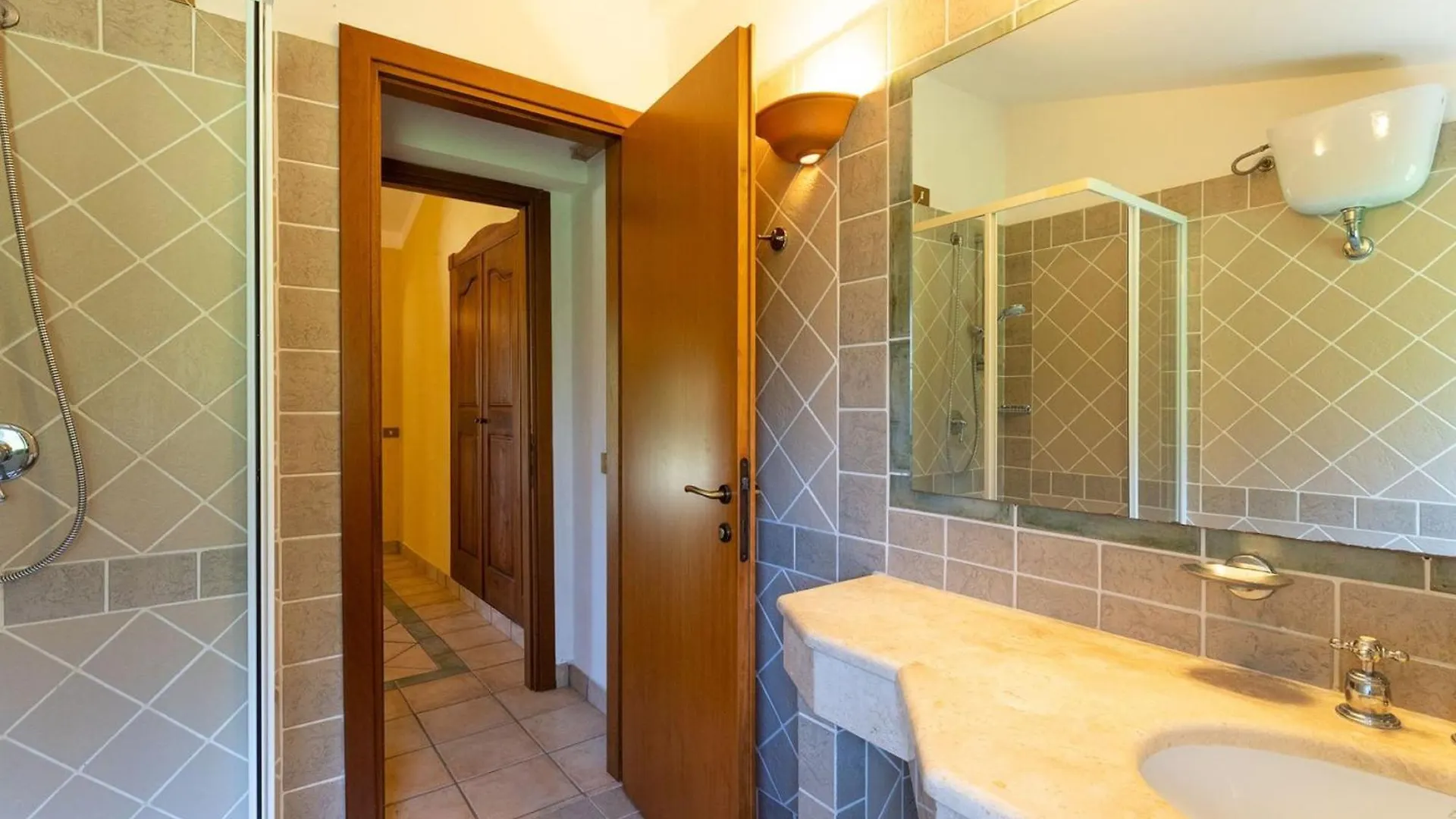 Apartment Baia Delle Palme-1 By Interhome Fox E Sali-monte Agumu 0*,